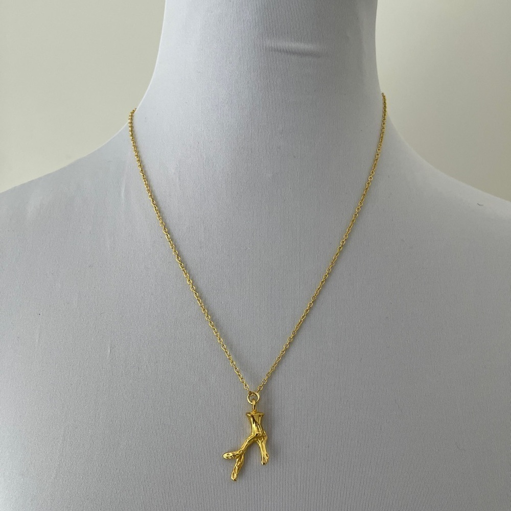 SCOTCH & SODA Maison Scotch Gold Tone Coral Shape Pendant Delicate Necklace